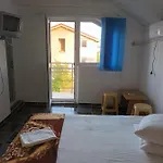 Mia Habitación en casa particular Costinesti