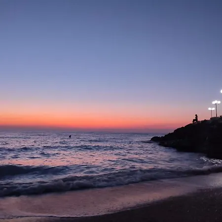 Gazde/Camere de închiriat Mia Costineşti